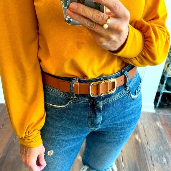 THE LIMITED Tan Gold Buckle Classic Belt Size Small